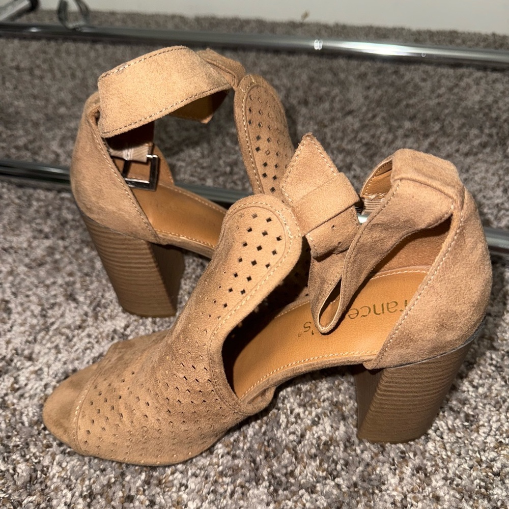 Francesca's Collections Tan Heeled Boots